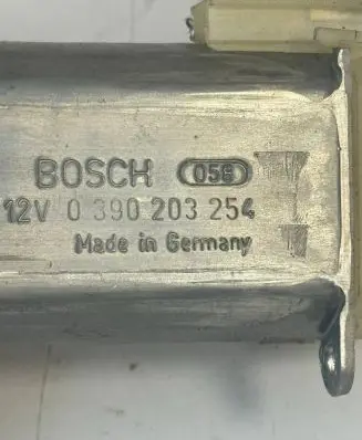 Mercedes-Benz S W221 Seat adjustment motor 0390203254