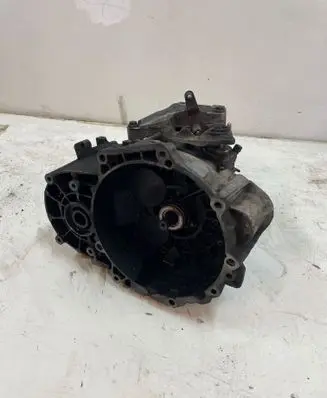 Volkswagen PASSAT B6 Manual 6 speed gearbox JLR 08055P02 06560406