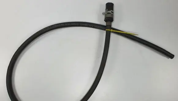 Mercedes-Benz S W220 Engine coolant pipe/hose A2208321294