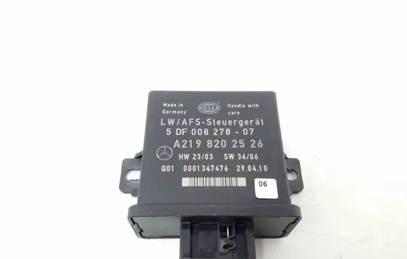 Mercedes-Benz CLS C219 Light module LCM A2198202526