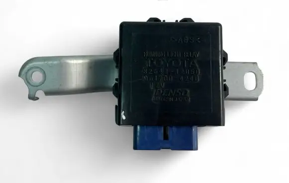 Toyota Yaris Other control units/modules 8264212050