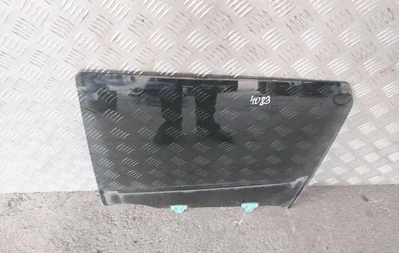 Nissan Juke I F15 Rear door window glass