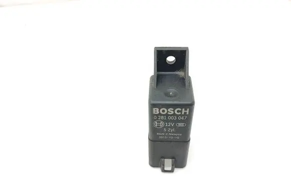 Volvo V60 Glow plug pre-heat relay 31342686 0281003047
