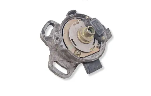 Mazda 323 Spark distributor T2T52371