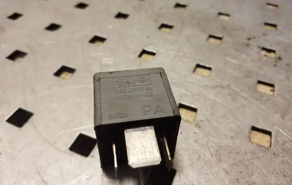 Volvo XC60 Other relay 5M5T14B192EA V23136J4X62