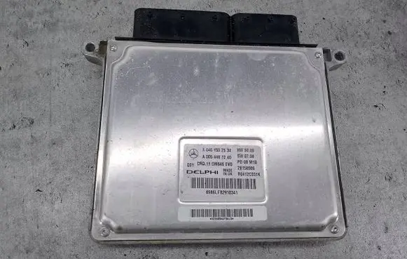 Mercedes-Benz C W204 Engine control unit/module ECU