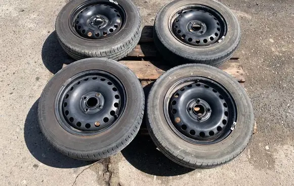 Volkswagen Up R14 steel rim 1S0601 027GJ