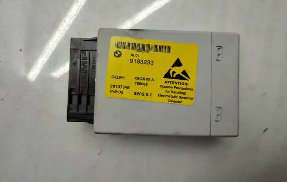 BMW 5 E60 E61 Central console control unit 9183233