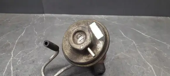 Nissan Sunny EGR valve aey76-83