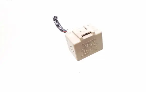 Subaru Forester SH Hazard warning light relay 86111AG010 0665005760