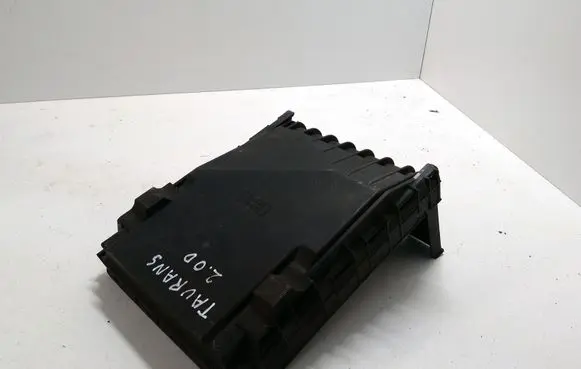 Volkswagen Touran I Fuse box cover 1K0937132F