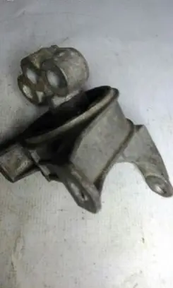 Opel Zafira A Engine mount bracket 90575772