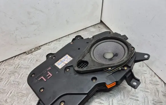 Lexus GS 300 400 430 Front door speaker 8615030300