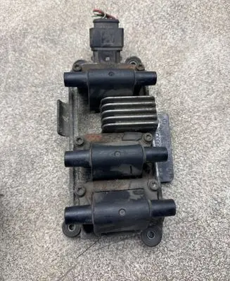 Audi A4 S4 B5 8D High voltage ignition coil 078905104