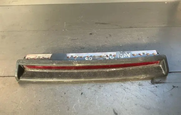 Audi A4 S4 B7 8E 8H Third/center stoplight 28427001