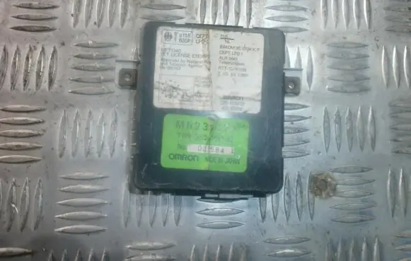 Mitsubishi Galant Other control units/modules MR233022 G8D-410M-B1