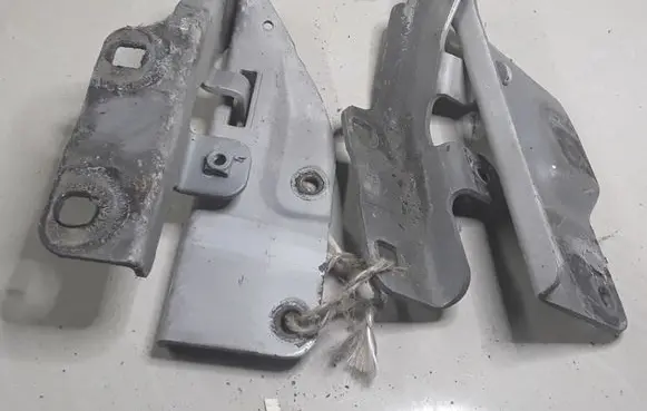 Nissan Almera Tino Engine bonnet/hood hinges