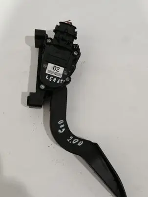 KIA Cerato Accelerator throttle pedal 327002F200