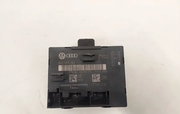 Audi A4 S4 B8 8K Door control unit/module 8K0959795