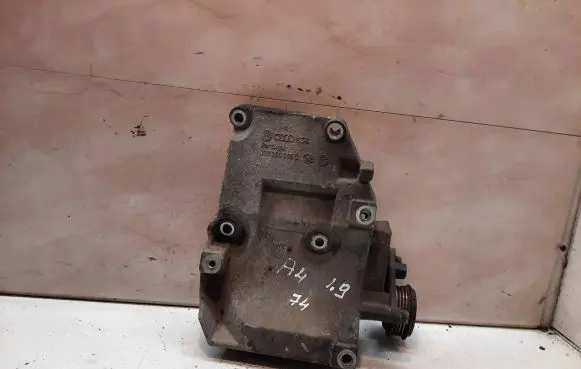 Audi A4 S4 B6 8E 8H Generator/alternator bracket 038260885C