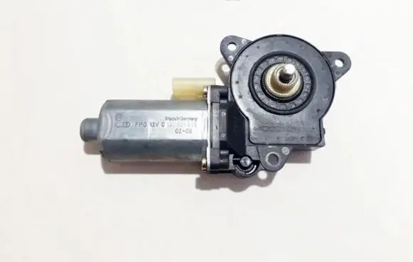 Ford Fusion Front door window regulator motor 0130821939
