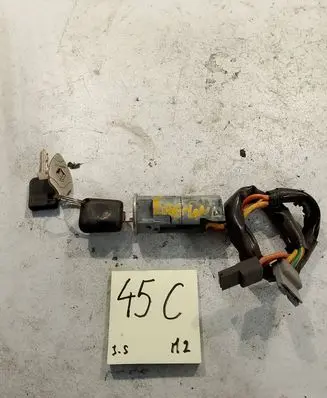 Renault Laguna I Ignition lock 7701038365