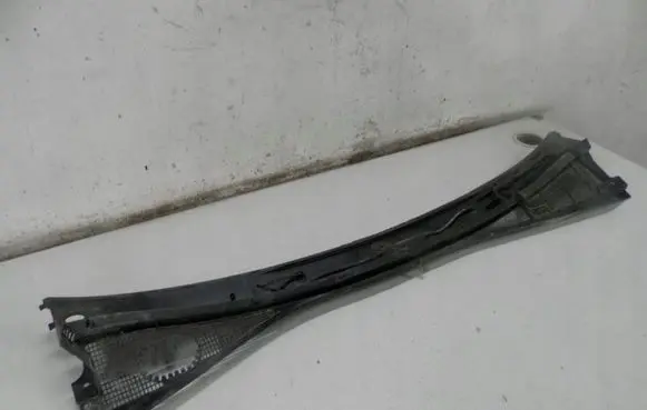 Renault Kangoo I Wiper trim 