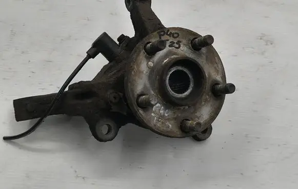 Front wheel hub spindle knuckle