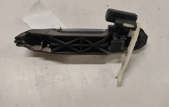 Toyota Avensis T250 Rear door exterior handle 242304