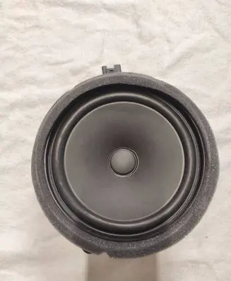 Volvo S60 Rear door speaker 32212429 22W40