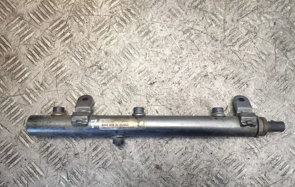 Mercedes-Benz GLS X166 Fuel main line pipe A6420703095