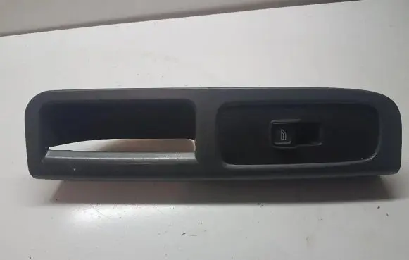 Volvo V50 Electric window control switch 30773214 A181