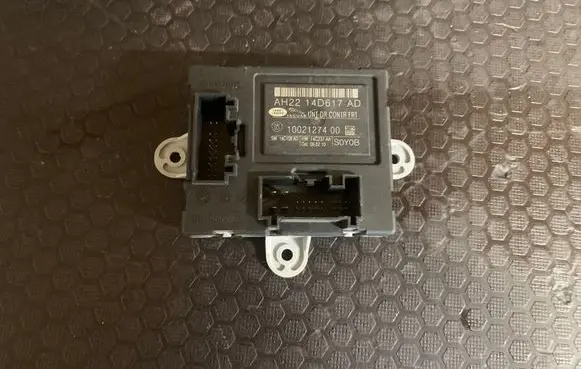 Jaguar XF X250 Door control unit/module AH2214D617AD 1002127400
