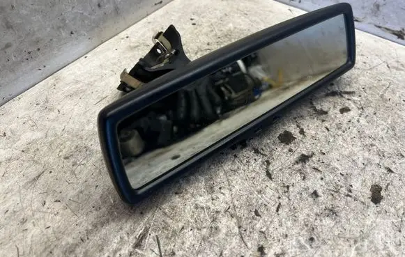 Rear view mirror (interior)
