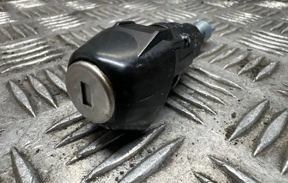 Volkswagen Golf VIII Front door lock (next to the handle) 5H0837167A