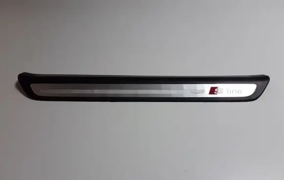 Audi Q3 8U Front sill trim cover 8U0853373C