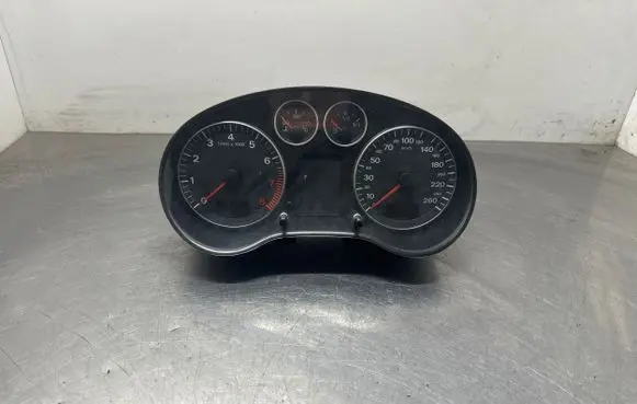 Audi A3 S3 8P Speedometer (instrument cluster) 8P0920900MX D1004600002