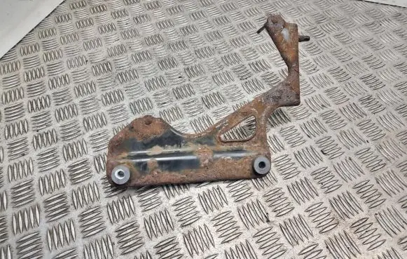 Mercedes-Benz E W212 Pneumatic air compressor holding bracket A2123200143