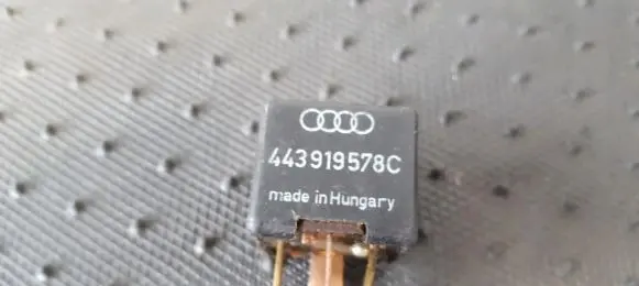Audi A6 S6 C5 4B Other relay 443919578C 899519
