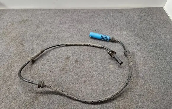 BMW X3 E83 ABS brake wheel speed sensor 0265007854
