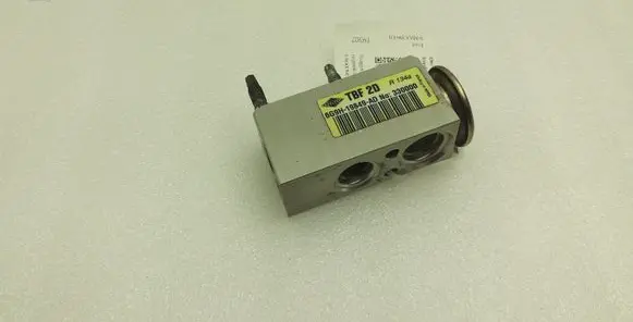 Air conditioning (A/C) expansion valve