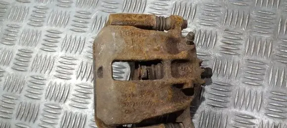 Mitsubishi Carisma Front brake caliper
