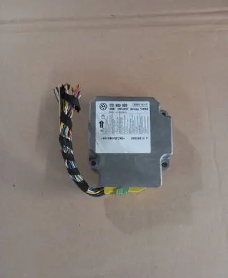 Volkswagen Touran I Airbag control unit/module 1T0909605 05H21S12 20030514F