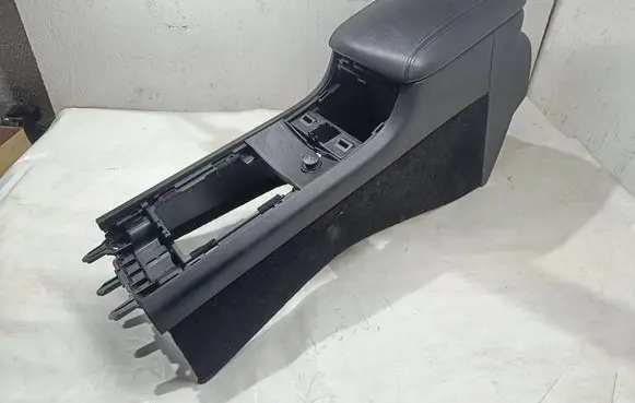 Citroen C6 Center console