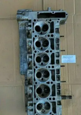 Mercedes-Benz S W116 Engine head 1100161901