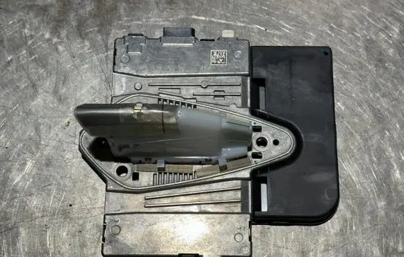 Citroen C4 III e-C4 Aerial GPS antenna 9857734080
