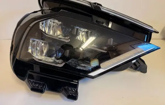 Citroen C4 III e-C4 Headlight/headlamp 73243672 9830649280 7324367273BF