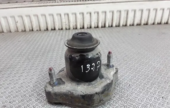 Mitsubishi Lancer X Coil spring/strut mount 