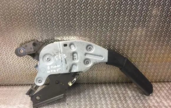Mercedes-Benz B W245 Hand brake release handle 1694200084 A1694200084
