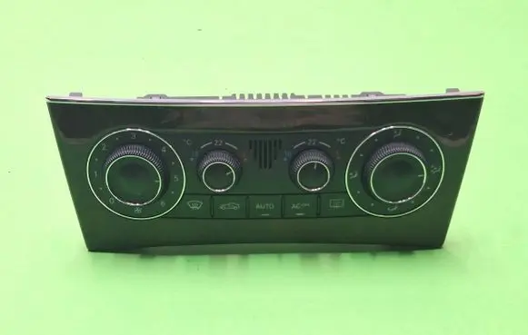 Mercedes-Benz C W203 Climate control unit A2038303085 9140010525 F358138